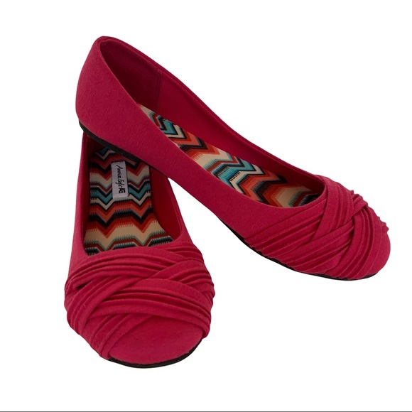 American Eagle Outfitters Shoes - American Eagle Pink Flats NEW